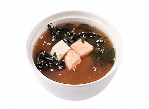 Японский суп суимоно из лосося